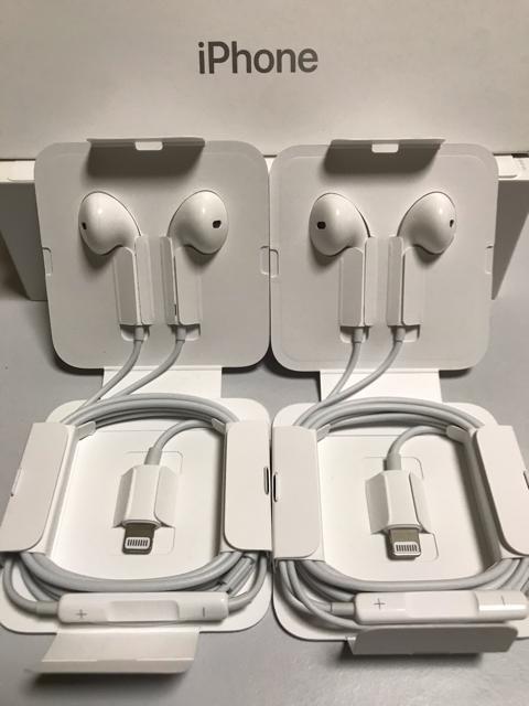 Apple純正iPhone7以降用イヤホン2個セット < 家電/AV Apple純正iPhone7以降用イヤホン2個セット < 家電/AVの