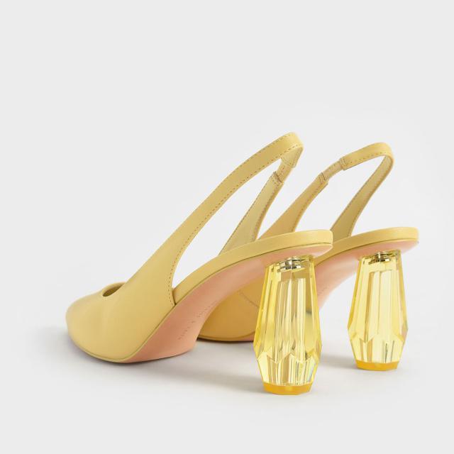 定価7,200円●CHARLES & KEITH●クリアヒール●スカルプチャーヒール スリングバックパンプス●黄色イエロー < ブランド  定価7,200円●CHARLES & KEITH●クリアヒール●スカルプチャーヒール スリングバックパンプス●黄色イエロー < ブランドの