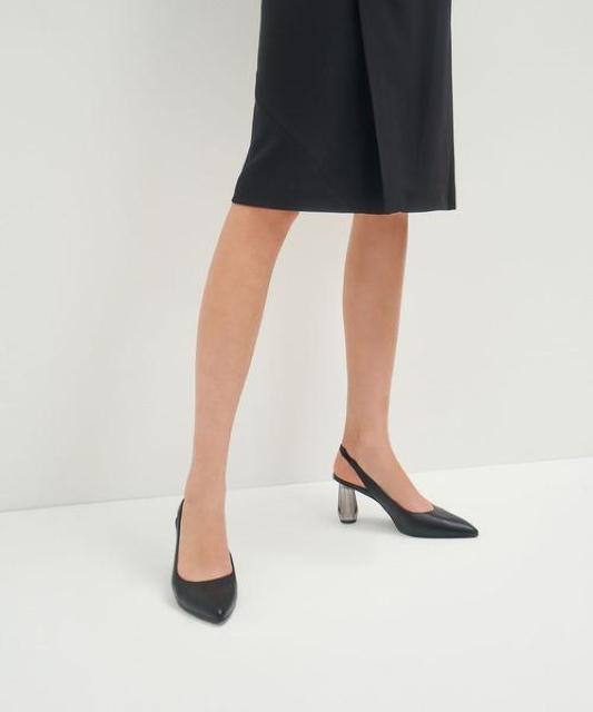 定価7,200円●CHARLES & KEITH●クリアヒール●スカルプチャーヒール スリングバックパンプス●黄色イエロー < ブランド  定価7,200円●CHARLES & KEITH●クリアヒール●スカルプチャーヒール スリングバックパンプス●黄色イエロー < ブランドの