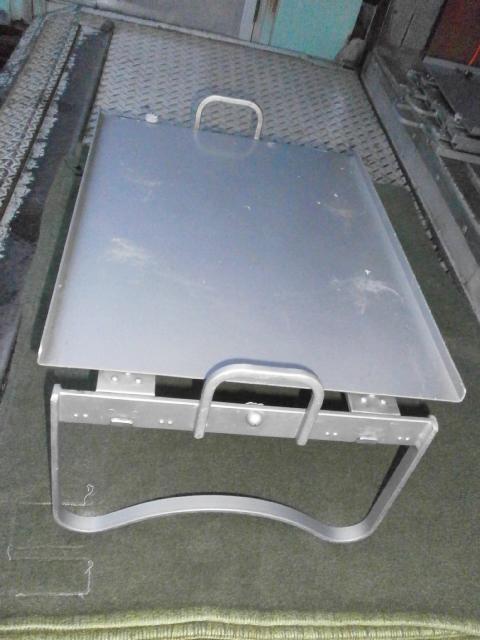ČR A~ tH[fBO e[u U.S. ARMY MEDICAL TABLE  zr[ 