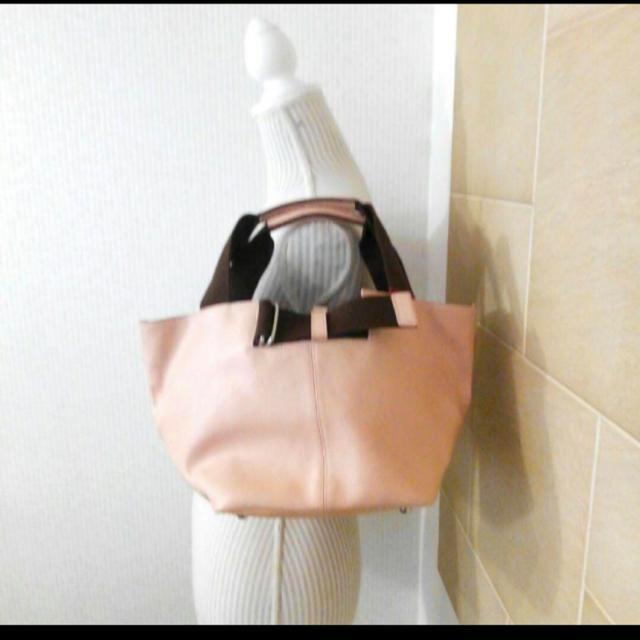 新品タグ付き 本革バッグ トートバッグ ピンク < 女性ファッション  新品タグ付き 本革バッグ トートバッグ ピンク  < 女性ファッションの