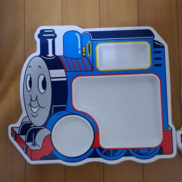 きかんしゃトーマスのプレート2枚セット < おもちゃ  きかんしゃトーマスのプレート2枚セット < おもちゃの