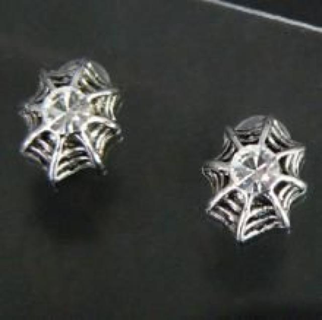 《New》<プラチナ>スバイダーネット★クリアストーン*ピアス < 男性アクセサリー/時計  《New》<プラチナ>スバイダーネット★クリアストーン*ピアス < 男性アクセサリー/時計の
