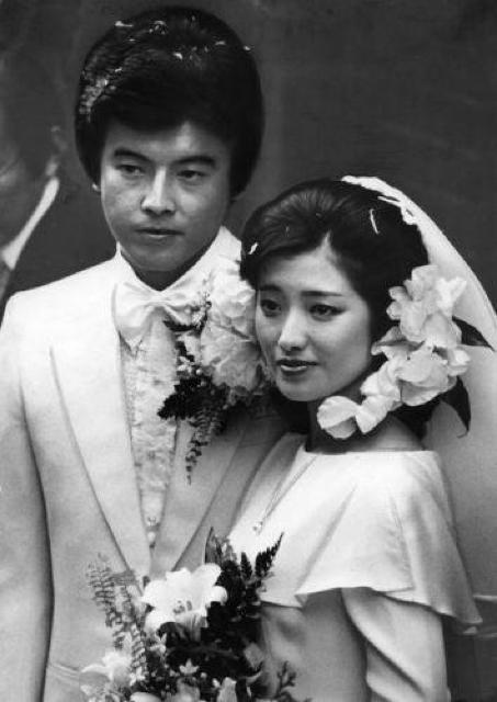 YM   ���R���S�bin��̃q�b�g�X�^�W�I ���U���g-DVD-BOX �� �^�����g�O�b�Y�� 