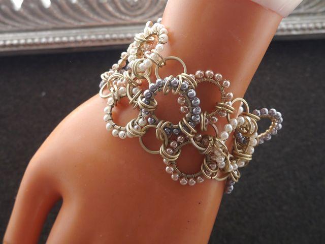新品 アンティーク調MIXカラービーズブレスレット < 女性アクセサリー/時計 新品 アンティーク調MIXカラービーズブレスレット < 女性アクセサリー/時計の