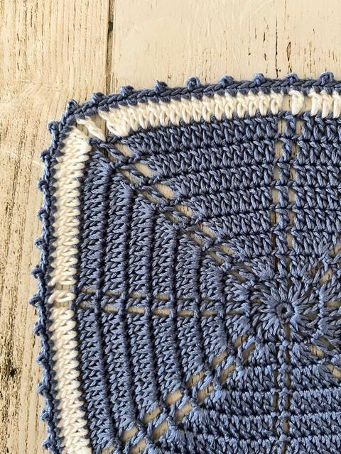 ハンドメイド♪ スクエアドイリー ブルー×ホワイト < ペット/手芸/園芸 ハンドメイド♪ スクエアドイリー ブルー×ホワイト < ペット/手芸/園芸の