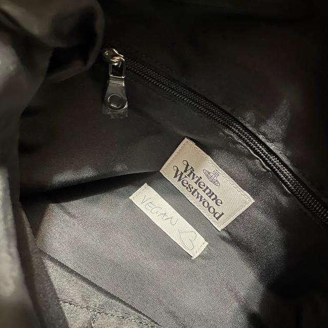 ヴィヴィアンウエストウッド【新品】オーブ プレート 総柄 巾着 リュック < ブランド ヴィヴィアンウエストウッド【新品】オーブ プレート 総柄 巾着 リュック < ブランドの