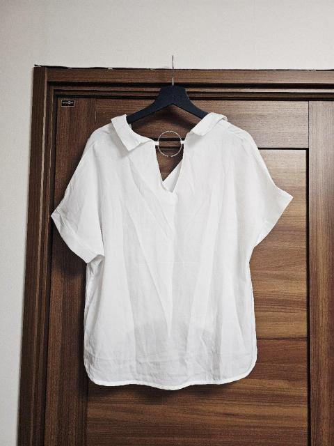 pumpkin 背中リング付き 白シャツ M < 女性ファッション pumpkin 背中リング付き 白シャツ M < 女性ファッションの