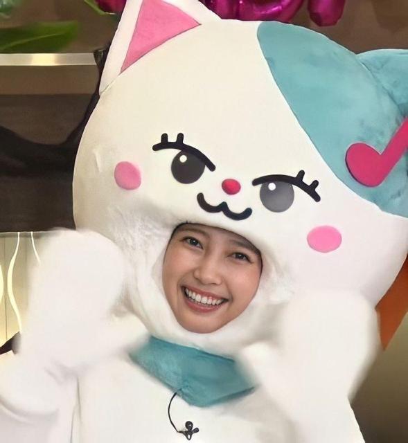 NiziU MAYUKA �}���J�@�L�[�z���_�[�@���C�g�O���[�� �� �^�����g�O�b�Y�� 