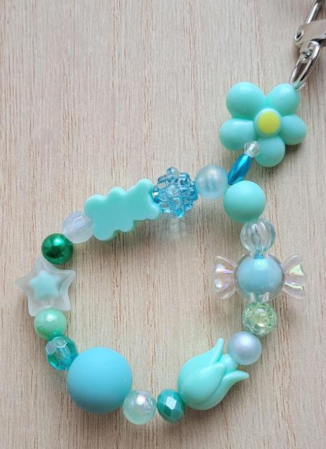 NiziU MAYUKA �}���J�@�L�[�z���_�[�@���C�g�O���[�� �� �^�����g�O�b�Y�� 