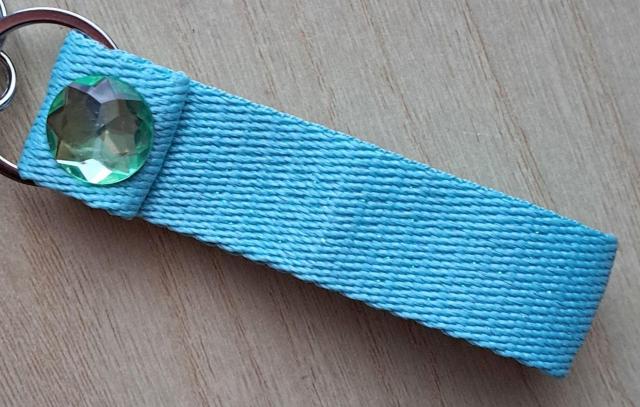 NiziU MAYUKA �}���J�@�L�[�z���_�[�@���C�g�O���[�� �� �^�����g�O�b�Y�� 