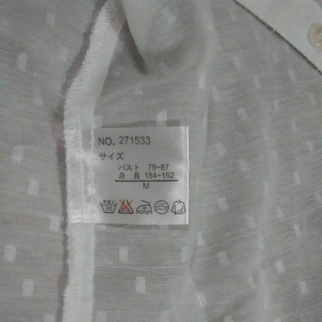 PLAYMTONE 白 ブラウス 半袖 美品 < 女性ファッション  PLAYMTONE 白 ブラウス 半袖 美品 < 女性ファッションの