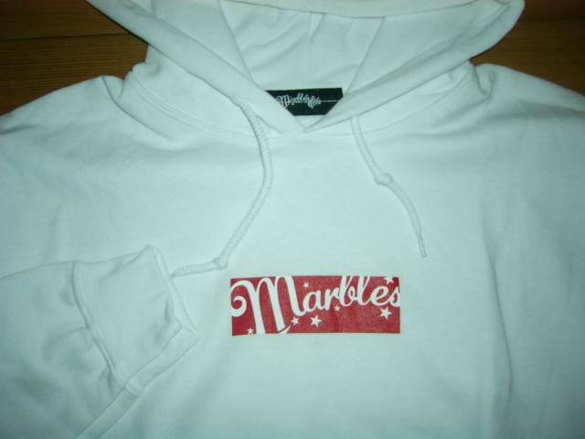 新品MARBLESマーブルズBOX LOGOボックスロゴパーカーM白TMT < ブランド  新品MARBLESマーブルズBOX LOGOボックスロゴパーカーM白TMT < ブランドの