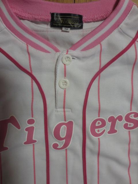 阪神タイガース Tigers ユニフォームシャツ M  ピンク×ホワイト < レジャー/スポーツ  阪神タイガース Tigers ユニフォームシャツ M  ピンク×ホワイト < レジャー/スポーツの