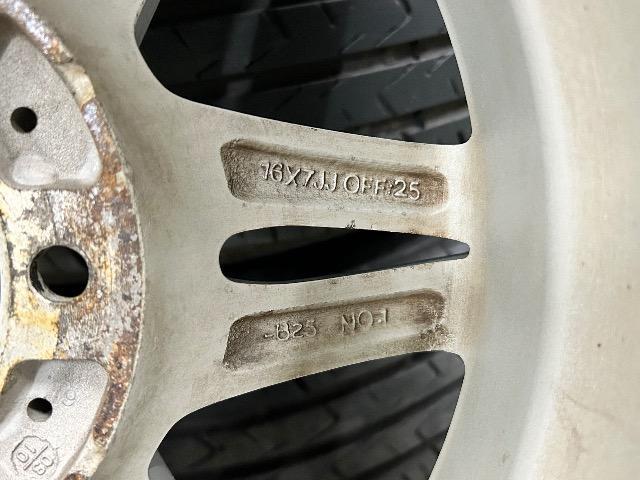 7072034)ハイエースレジアスエース16インチ7J+25momoタイヤ215/65R16C 109/107T4本セット送料無料 < 自動車/バイク 7072034)ハイエースレジアスエース16インチ7J+25momoタイヤ215/65R16C 109/107T4本セット送料無料 < 自動車/バイク