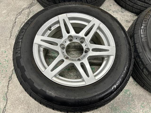 7072034)ハイエースレジアスエース16インチ7J+25momoタイヤ215/65R16C 109/107T4本セット送料無料 < 自動車/バイク 7072034)ハイエースレジアスエース16インチ7J+25momoタイヤ215/65R16C 109/107T4本セット送料無料 < 自動車/バイク