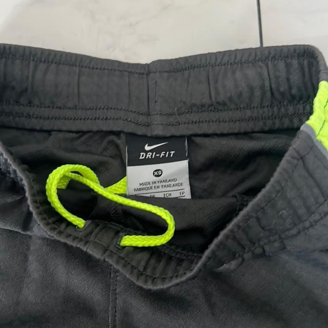 NIKEiCLn[tpcXS  uh 