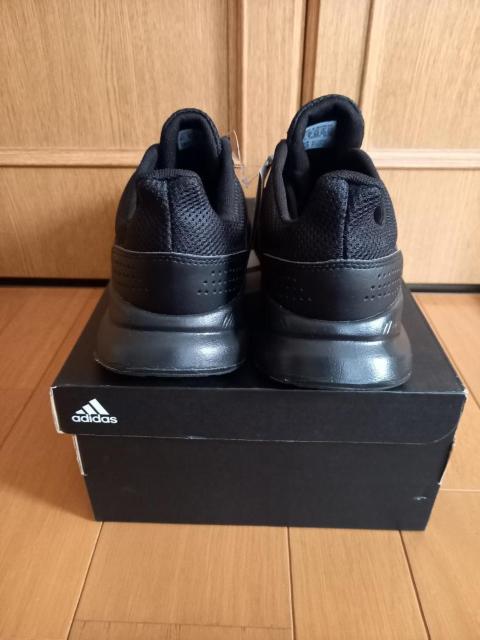 57ItIadidasAXj[J[(ViAA26.5)