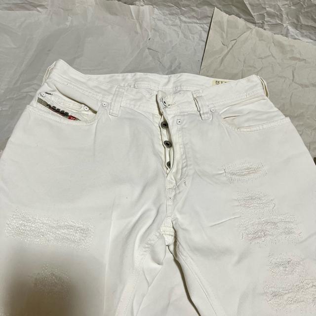 【DIESEL / ディーゼル】【SAFADO】 ダメージ加工 / デニム 30 ホワイト ストレートジーンズ < ブランド  【DIESEL / ディーゼル】【SAFADO】 ダメージ加工 / デニム 30 ホワイト ストレートジーンズ < ブランドの