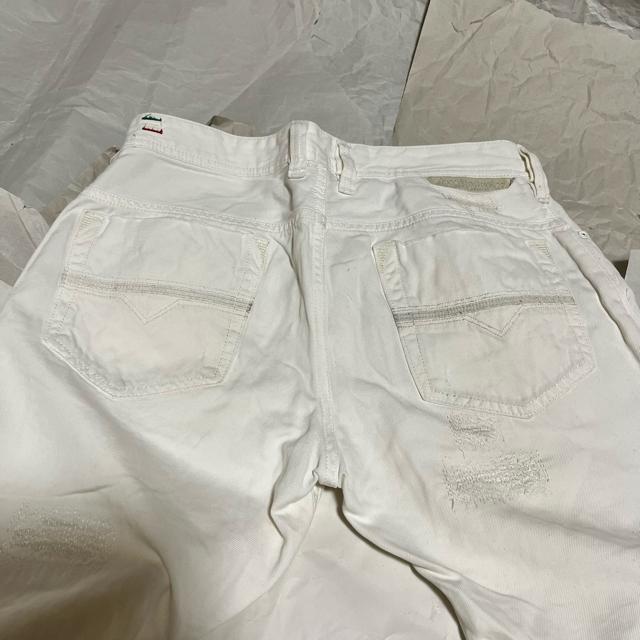 【DIESEL / ディーゼル】【SAFADO】 ダメージ加工 / デニム 30 ホワイト ストレートジーンズ < ブランド  【DIESEL / ディーゼル】【SAFADO】 ダメージ加工 / デニム 30 ホワイト ストレートジーンズ < ブランドの