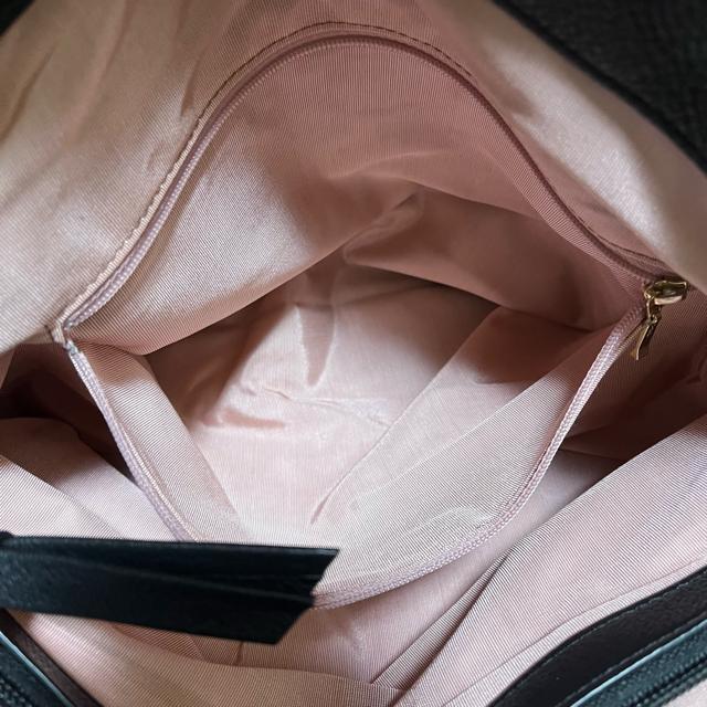 【美品】NINA RICCI(ニナリッチ)上質牛革レザー / ハンドバッグ < 女性ファッション 【美品】NINA RICCI(ニナリッチ)上質牛革レザー / ハンドバッグ < 女性ファッションの