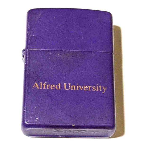 ZIPPOライター 紫色 Alfred University アルフレッド大学 ジッポー < 男性ファッション ZIPPOライター 紫色 Alfred University アルフレッド大学 ジッポー < 男性ファッションの