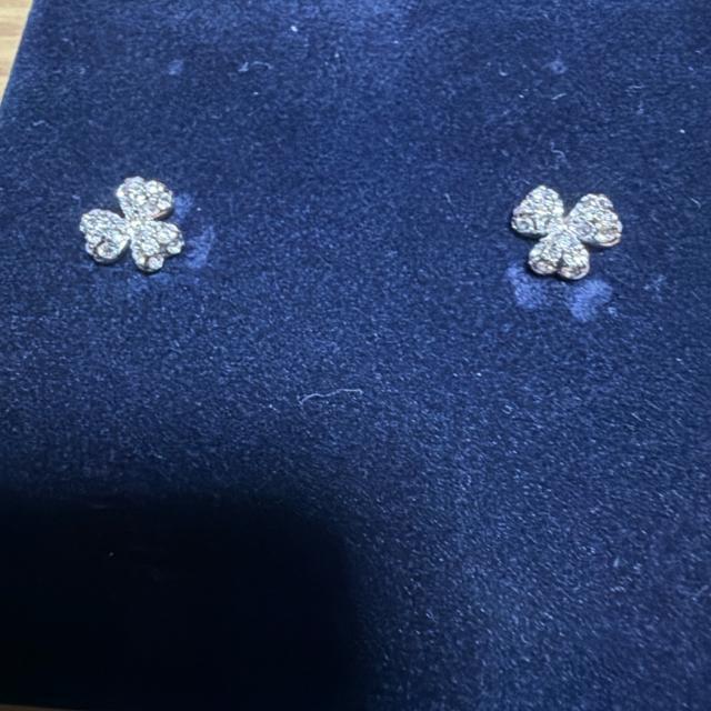 スワロフスキー ピアス < 女性アクセサリー/時計 スワロフスキー ピアス < 女性アクセサリー/時計の