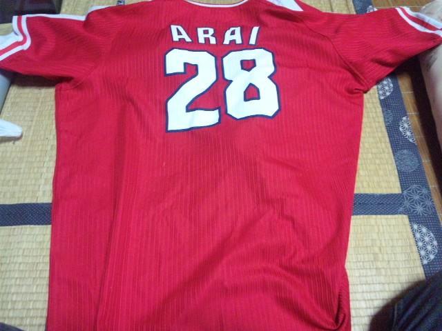 【美品】(広島カープ)新井貴浩サポーターズユニフォーム背番号28 < レジャー/スポーツ  【美品】(広島カープ)新井貴浩サポーターズユニフォーム背番号28 < レジャー/スポーツの