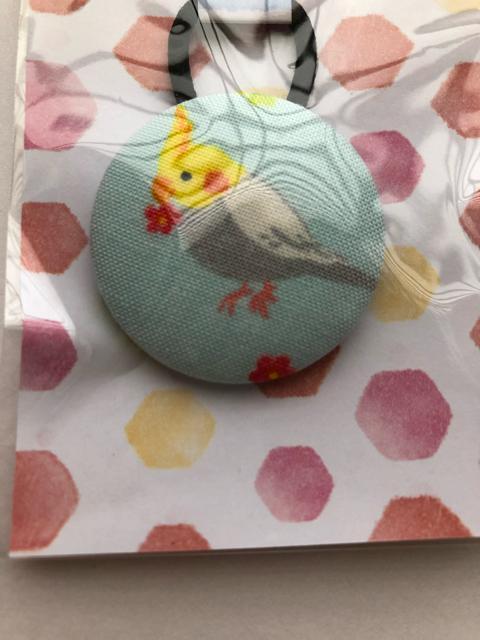ハンドメイド ヘアゴム くるみボタン オカメインコちゃん♪ < 女性ファッション  ハンドメイド ヘアゴム くるみボタン オカメインコちゃん♪ < 女性ファッションの
