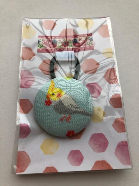 ハンドメイド ヘアゴム くるみボタン オカメインコちゃん♪ < 女性ファッション  ハンドメイド ヘアゴム くるみボタン オカメインコちゃん♪ < 女性ファッションの