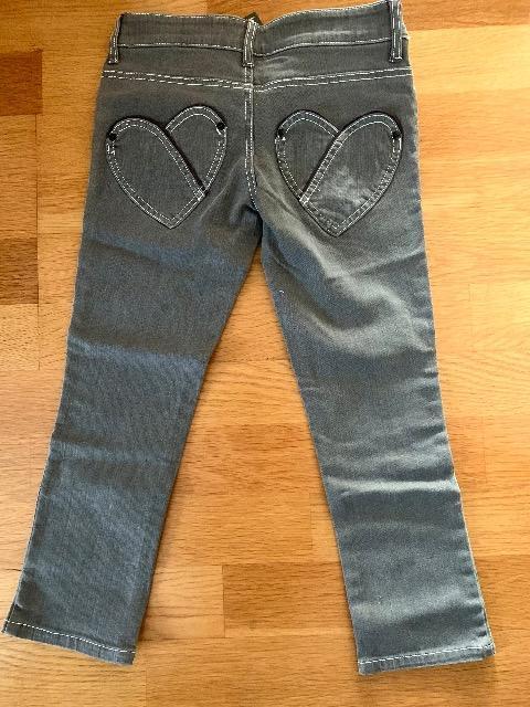 新品タグ付き ハートポッケ クロップドパンツ サブリナパンツ < 女性ファッション  新品タグ付き ハートポッケ クロップドパンツ サブリナパンツ < 女性ファッションの