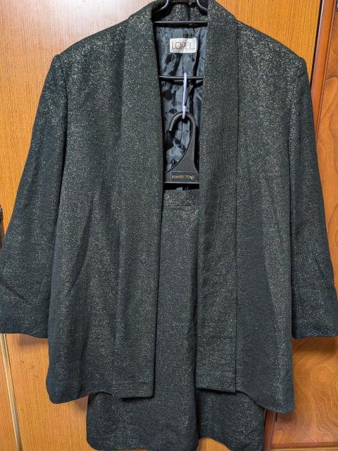 ∞ 黒にキラキラのツーピース < 女性ファッション  ∞ 黒にキラキラのツーピース  < 女性ファッションの