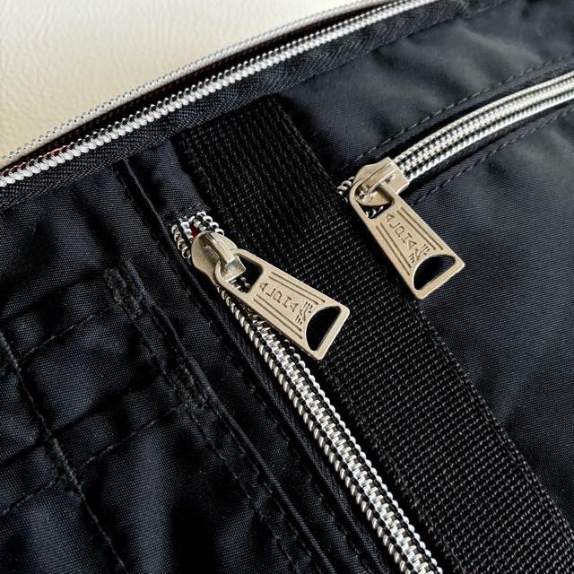 �����i���A���t�@�C���_�X�g���[�Y���{�f�B�o�b�O���V�����_�[�o�b�O���u���b�N�� �� �u�����h�� 