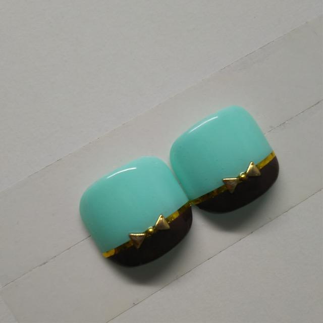 LBNYLA☆親指ペディ♪ミルキーミント×ブラウンバイカラー、パーティ < 香水/コスメ/ネイル  LBNYLA☆親指ペディ♪ミルキーミント×ブラウンバイカラー、パーティ < 香水/コスメ/ネイルの