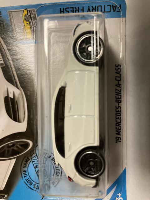ホットウィール・19メルセデスベンツAクラス白 (他も出品中) < ホビー  ホットウィール・19メルセデスベンツAクラス白 (他も出品中) < ホビーの