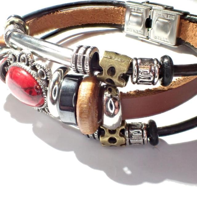 三連 赤色 天然石 レッド レザーブレスレット ブレスレット ブレス インディアン 茶色 < 男性アクセサリー/時計 三連 赤色 天然石 レッド レザーブレスレット ブレスレット ブレス インディアン 茶色 < 男性アクセサリー/時計の