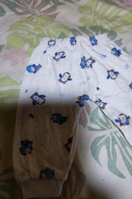 ★中古白×ペンギン柄パンツ70 < キッズ/ベビー  ★中古白×ペンギン柄パンツ70 < キッズ/ベビーの