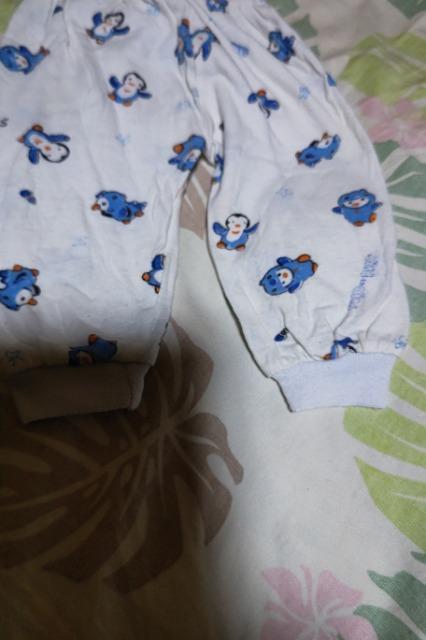 ★中古白×ペンギン柄パンツ70 < キッズ/ベビー  ★中古白×ペンギン柄パンツ70 < キッズ/ベビーの