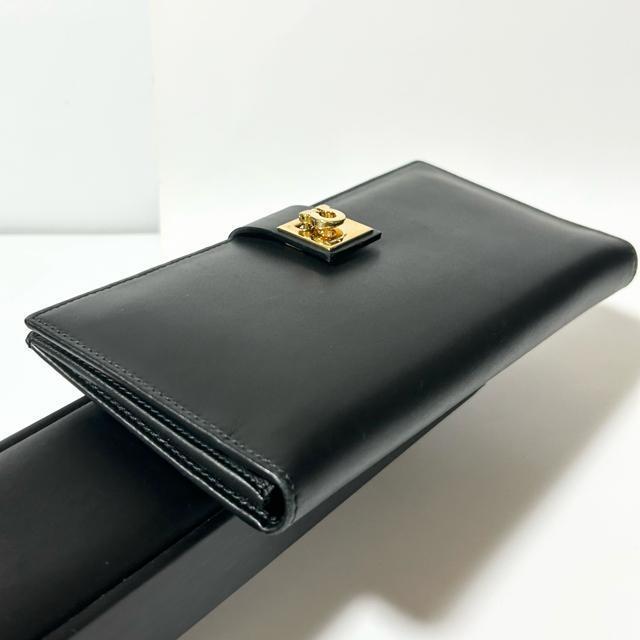 極美品 Salvatore Ferragamo フェラガモ ガンチーニ レザー 二つ折り 長財布 ブラック < ブランド  極美品 Salvatore Ferragamo フェラガモ ガンチーニ レザー 二つ折り 長財布 ブラック < ブランドの
