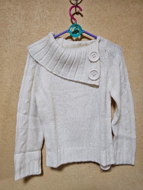 Mサイズ/ホワイト/ボタンデザインが可愛い/長袖ワイドタートルネックニット新品 < 女性ファッション Mサイズ/ホワイト/ボタンデザインが可愛い/長袖ワイドタートルネックニット新品 < 女性ファッションの
