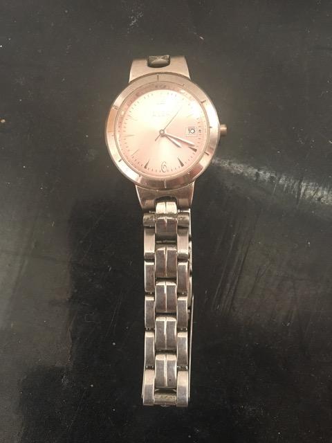 SEIKO ALBAレディースウオッチ < 女性アクセサリー/時計  SEIKO ALBAレディースウオッチ  < 女性アクセサリー/時計の