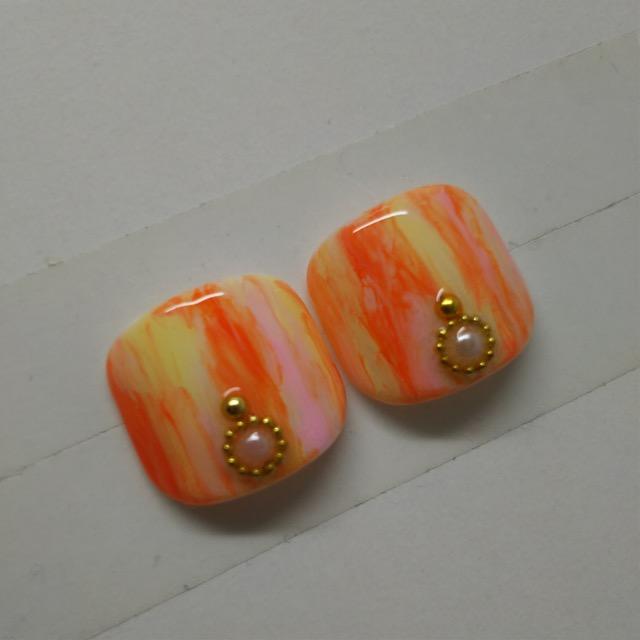 LBNYLA☆親指ペディ♪ トロピカル縦マーブル、鮮やか、綺麗 < 香水/コスメ/ネイル LBNYLA☆親指ペディ♪ トロピカル縦マーブル、鮮やか、綺麗 < 香水/コスメ/ネイルの