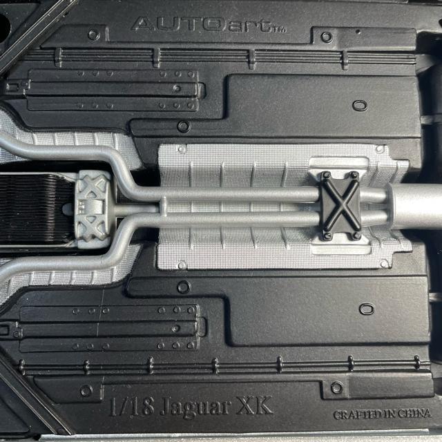 オートアート1/18 ジャガー XKクーペ シルバー < ホビー  オートアート1/18 ジャガー XKクーペ シルバー < ホビーの
