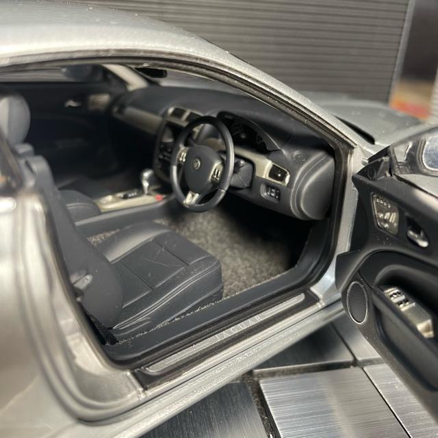 オートアート1/18 ジャガー XKクーペ シルバー < ホビー  オートアート1/18 ジャガー XKクーペ シルバー < ホビーの