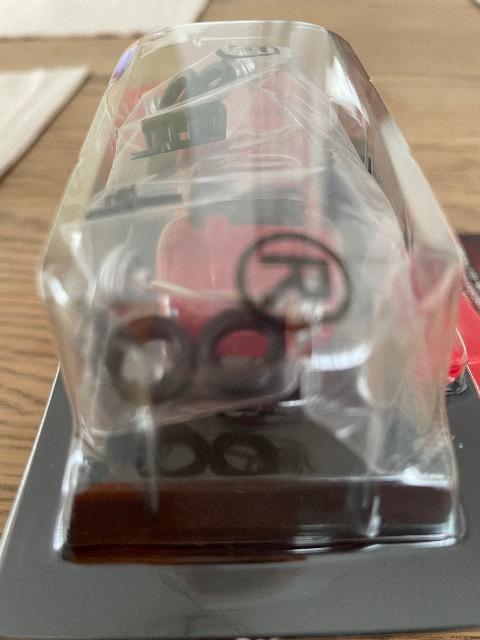 フェラーリ8 250 テスタロッサ ★京商サンクス限定★ < ホビー  フェラーリ8 250 テスタロッサ ★京商サンクス限定★ < ホビーの