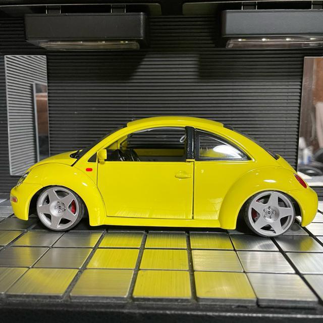 ブラーゴ 1/18 フォルクスワーゲン ニュ-ビートル(カスタム仕様) < ホビー  ブラーゴ 1/18 フォルクスワーゲン ニュ-ビートル(カスタム仕様) < ホビーの
