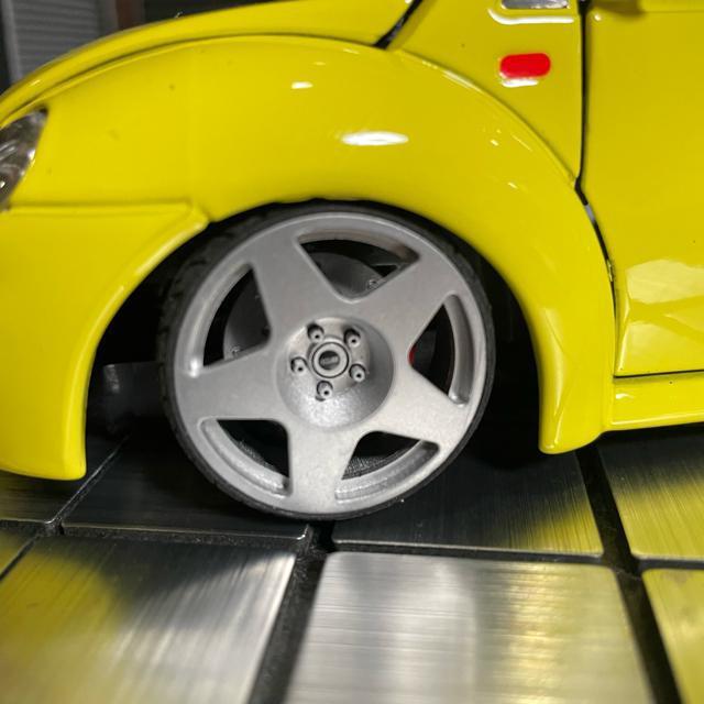 ブラーゴ 1/18 フォルクスワーゲン ニュ-ビートル(カスタム仕様) < ホビー  ブラーゴ 1/18 フォルクスワーゲン ニュ-ビートル(カスタム仕様) < ホビーの