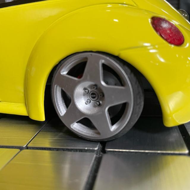 ブラーゴ 1/18 フォルクスワーゲン ニュ-ビートル(カスタム仕様) < ホビー  ブラーゴ 1/18 フォルクスワーゲン ニュ-ビートル(カスタム仕様) < ホビーの