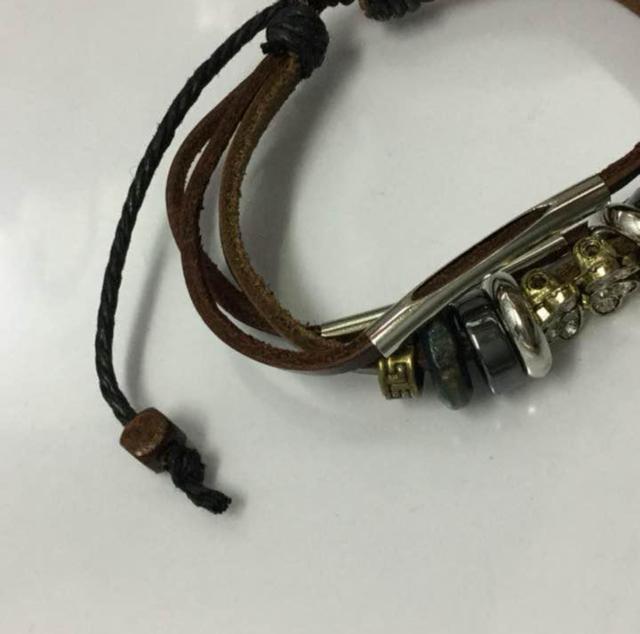 レザーブレスレット クローバー 管理番号Rbー01 < 男性アクセサリー/時計  レザーブレスレット クローバー 管理番号Rbー01 < 男性アクセサリー/時計の