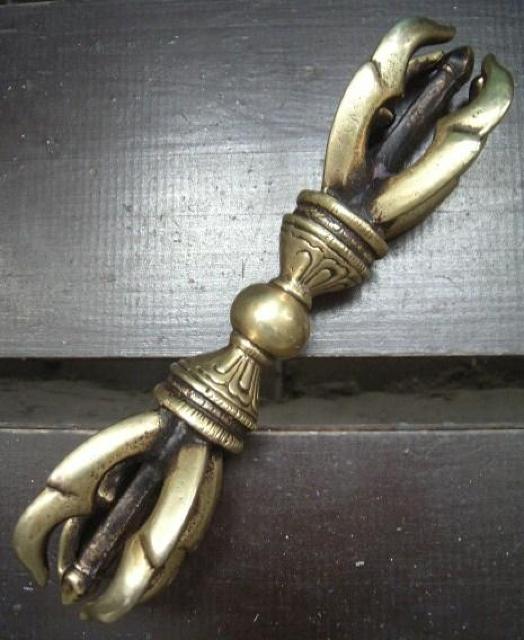 ☆即決☆ドルジェ・五鈷杵 16.5センチ(金) 密教法具 < インテリア/ライフ ☆即決☆ドルジェ・五鈷杵 16.5センチ(金) 密教法具 < インテリア/ライフの